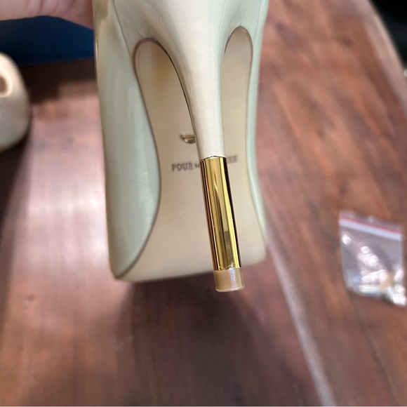 NIB Pour La Victoire Sable pumps - Picture 5 of 14